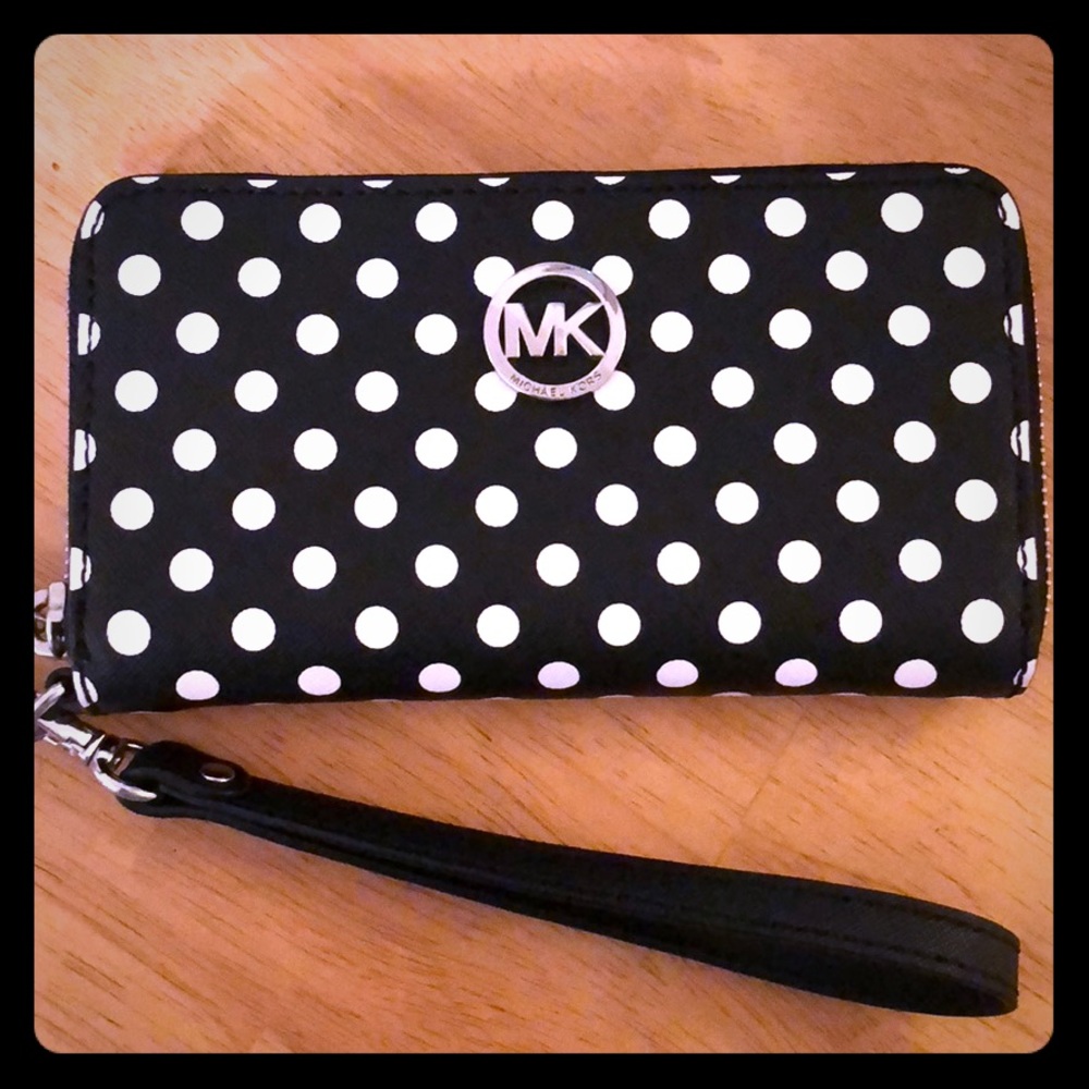 Michael Kors wristlet